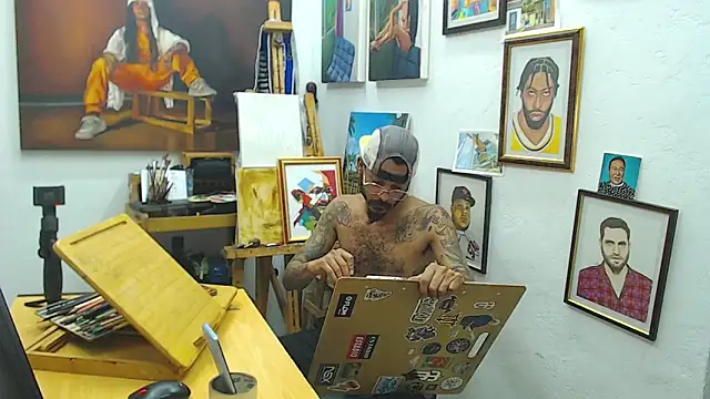 Snapshot of color_beat17 chatting on December 23, 2024, 6:58 pm color beat17 online show from December 23, 2024, 6:58 pm