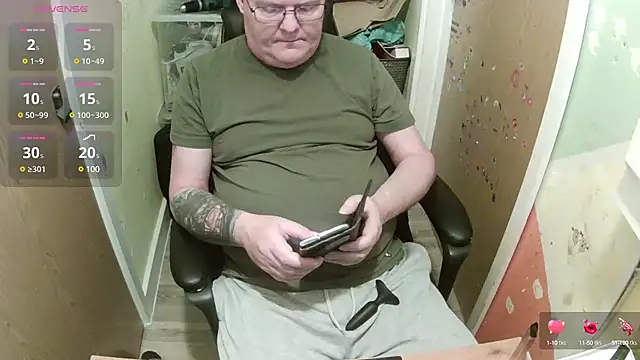 FriendlyDave online show from February 24, 2025, 9:32 am