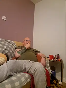 FriendlyDave online show from February 26, 2025, 9:48 pm