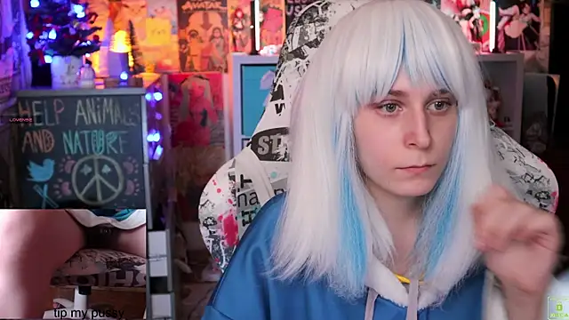 Snapshot of ShiroiFubuki chatting on January 20, 2025, 4:55 pm ShiroiFubuki online show from January 20, 2025, 4:55 pm