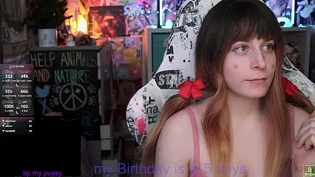 Snapshot of ShiroiFubuki chatting on February 15, 2025, 4:01 pm ShiroiFubuki online show from February 15, 2025, 4:01 pm