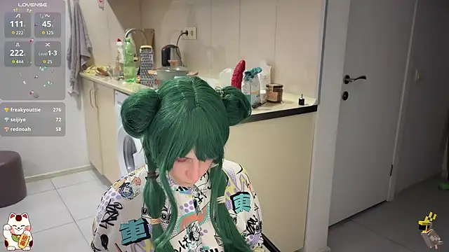 Snapshot of ShiroiFubuki chatting on October 18, 2025, 3:24 pm ShiroiFubuki online show from October 18, 2025, 3:24 pm