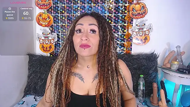 Snapshot of luna_sofia69 chatting on October 25, 2025, 12:13 pm luna sofia69 online show from October 25, 2025, 12:13 pm