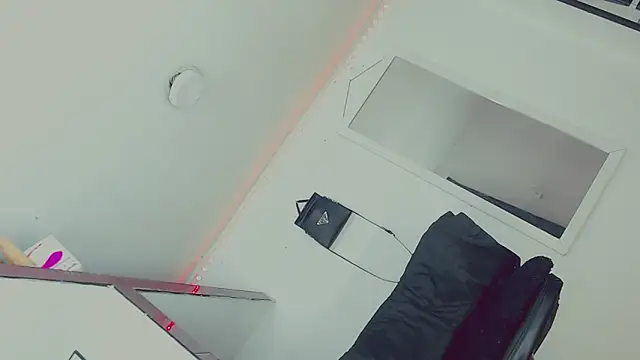 Snapshot of candy_kendall chatting on February 19, 2025, 9:25 pm candy kendall online show from February 19, 2025, 9:25 pm