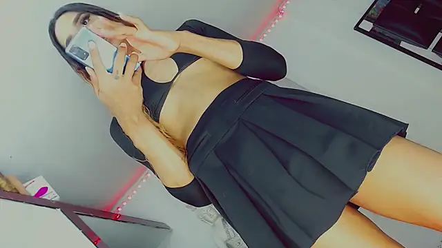 Snapshot of candy_kendall chatting on March 15, 2025, 11:19 am candy kendall online show from March 15, 2025, 11:19 am