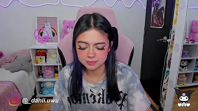 CuteDani  online show from March 3, 2025, 11:22 am