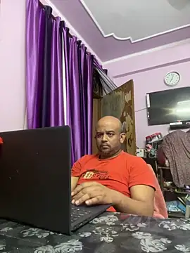 Dick 6inches online show from October 7, 2025, 1:30 pm