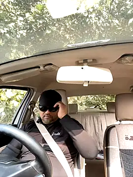 Dick 6inches online show from November 19, 2025, 4:45 am