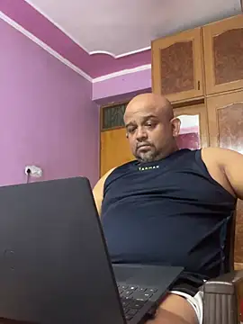 Snapshot of Dick_6inches chatting on June 26, 2026, 2:32 pm Dick 6inches online show from June 26, 2026, 2:32 pm