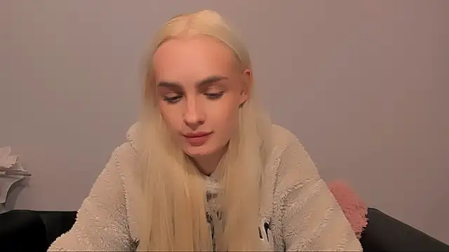 OliviaKisss online show from March 6, 2026, 5:53 pm