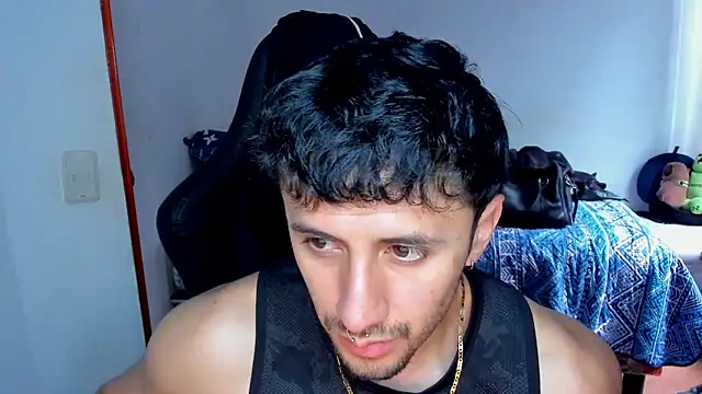 Snapshot of Tommy_Bred chatting on February 11, 2026, 8:03 pm Tommy Bred online show from February 11, 2026, 8:03 pm