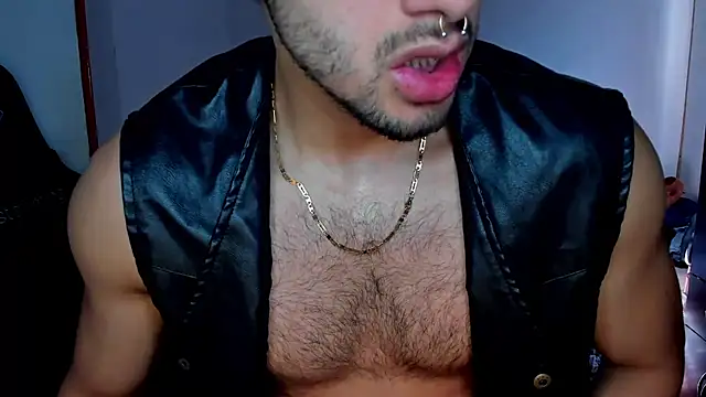 Snapshot of Tommy_Bred chatting on February 27, 2026, 6:19 pm Tommy Bred online show from February 27, 2026, 6:19 pm