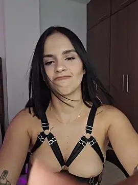 Snapshot of heyshaa chatting on July 14, 2026, 9:53 pm heyshaa online show from July 14, 2026, 9:53 pm