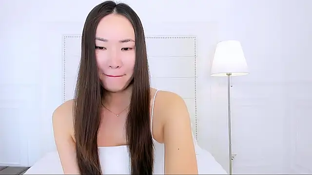 Snapshot of NaomiYuu chatting on July 1, 2026, 1:40 am NaomiYuu online show from July 1, 2026, 1:40 am