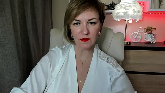 Snapshot of feliziaDesire chatting on November 4, 2025, 12:59 pm feliziaDesire online show from November 4, 2025, 12:59 pm