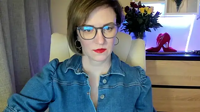 feliziaDesire online show from November 20, 2025, 2:06 pm