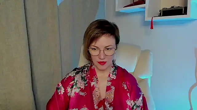 feliziaDesire online show from May 16, 2026, 7:05 am