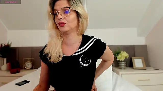 AshleyStorm  online show from March 19, 2025, 8:23 am