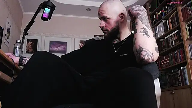 Snapshot of FindomJason chatting on February 11, 2026, 10:09 am FindomJason online show from February 11, 2026, 10:09 am