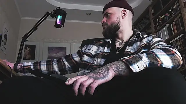 Snapshot of FindomJason chatting on February 12, 2026, 10:21 am FindomJason online show from February 12, 2026, 10:21 am