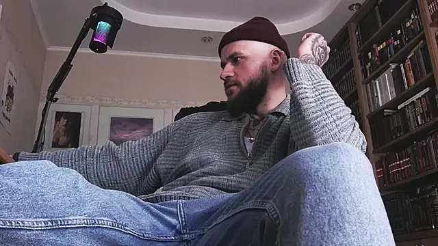 Snapshot of FindomJason chatting on February 13, 2026, 10:22 am FindomJason online show from February 13, 2026, 10:22 am