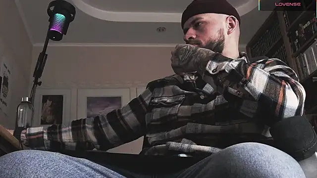 Snapshot of FindomJason chatting on February 15, 2026, 12:58 pm FindomJason online show from February 15, 2026, 12:58 pm