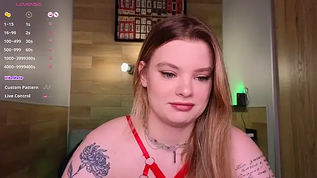 Snapshot of Hottie_Jane chatting on January 18, 2025, 6:43 pm Hottie Jane online show from January 18, 2025, 6:43 pm