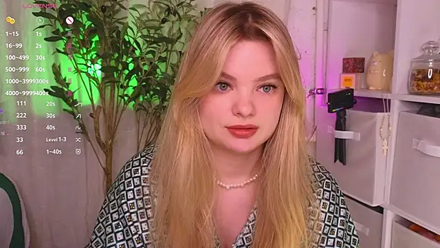 Snapshot of Hottie_Jane chatting on March 9, 2025, 11:03 pm Hottie Jane online show from March 9, 2025, 11:03 pm