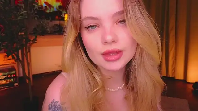 Snapshot of Hottie_Jane chatting on October 4, 2025, 7:45 pm Hottie Jane online show from October 4, 2025, 7:45 pm