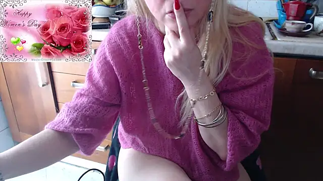 martachatte online show from March 9, 2025, 7:45 am