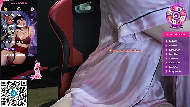Snapshot of Mia_G0ld chatting on January 1, 2025, 6:06 pm Mia G0ld online show from January 1, 2025, 6:06 pm