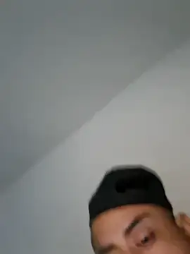 Snapshot of hungpenis210 chatting on September 19, 2025, 5:31 am hungpenis210 online show from September 19, 2025, 5:31 am