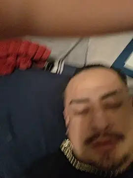 Snapshot of hungpenis210 chatting on December 2, 2025, 8:52 am hungpenis210 online show from December 2, 2025, 8:52 am