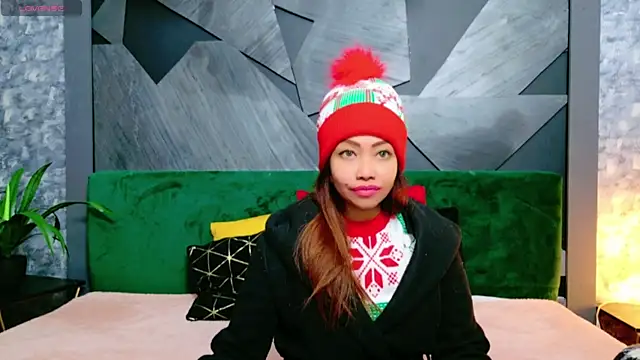 ElyaQuinn online show from December 22, 2024, 7:11 am