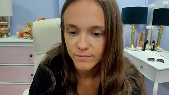 Snapshot of dirtyxEmily chatting on July 8, 2026, 8:41 am dirtyxEmily online show from July 8, 2026, 8:41 am