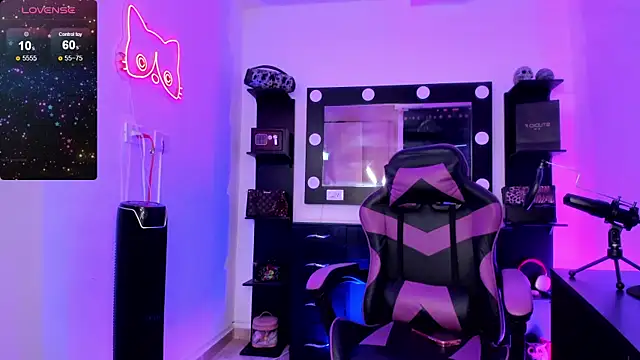 miss kitty online show from February 21, 2026, 12:55 am