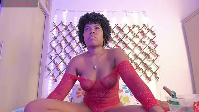 Snapshot of naughty_ebonyy chatting on June 13, 2026, 5:05 am naughty ebonyy online show from June 13, 2026, 5:05 am