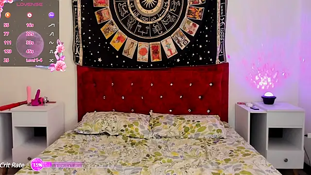 luna del rey  online show from December 2, 2024, 4:31 pm