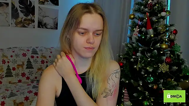 Snapshot of lady_bellaa chatting on January 1, 2025, 10:00 am lady bellaa online show from January 1, 2025, 10:00 am