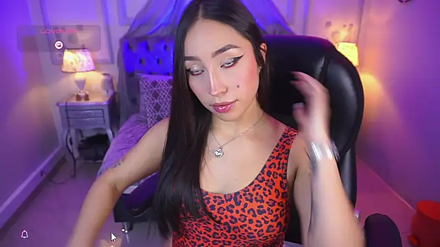 Snapshot of maggietime chatting on February 26, 2025, 8:33 pm maggietime online show from February 26, 2025, 8:33 pm