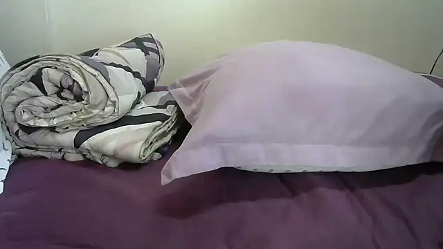 Snapshot of AddictiveAssCurves chatting on October 21, 2025, 9:43 am AddictiveAssCurves online show from October 21, 2025, 9:43 am