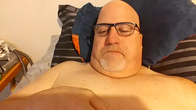 Snapshot of Bigbear0563 chatting on March 5, 2025, 3:29 pm Bigbear0563 online show from March 5, 2025, 3:29 pm