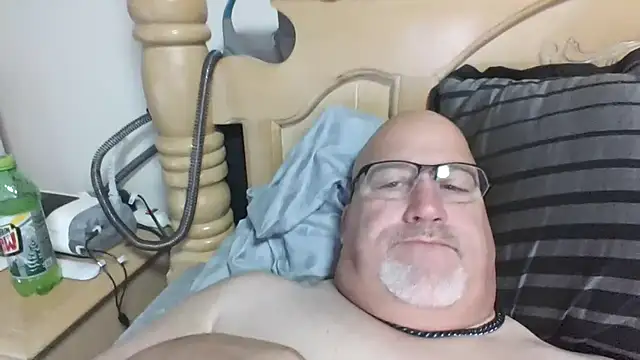 Snapshot of Bigbear0563 chatting on October 30, 2025, 4:41 pm Bigbear0563 online show from October 30, 2025, 4:41 pm