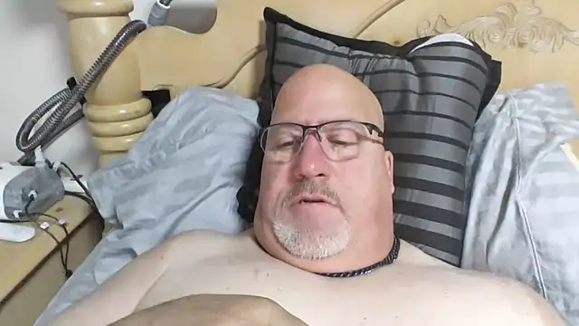 Snapshot of Bigbear0563 chatting on November 6, 2025, 3:46 pm Bigbear0563 online show from November 6, 2025, 3:46 pm