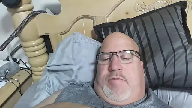 Snapshot of Bigbear0563 chatting on November 14, 2025, 5:39 am Bigbear0563 online show from November 14, 2025, 5:39 am