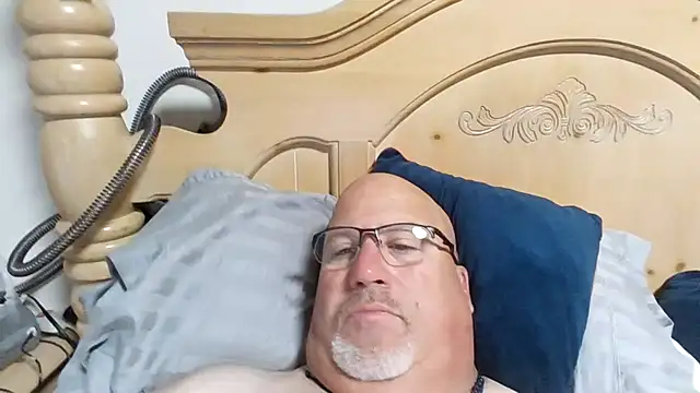 Snapshot of Bigbear0563 chatting on July 1, 2026, 2:51 pm Bigbear0563 online show from July 1, 2026, 2:51 pm