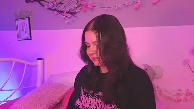Snapshot of Mey_moon chatting on March 25, 2026, 5:02 am Mey moon online show from March 25, 2026, 5:02 am