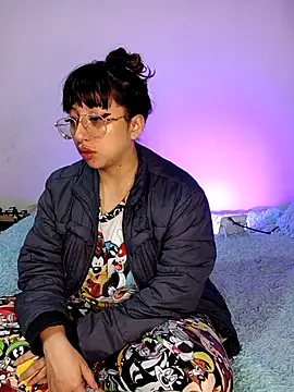 Piafisher1 online show from November 27, 2025, 1:18 am