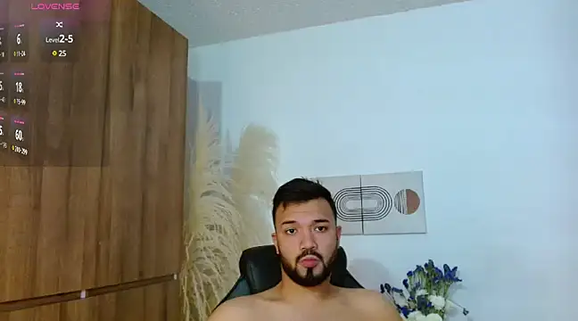 Snapshot of mathew_vidal1 chatting on December 10, 2024, 10:16 pm mathew vidal1 online show from December 10, 2024, 10:16 pm