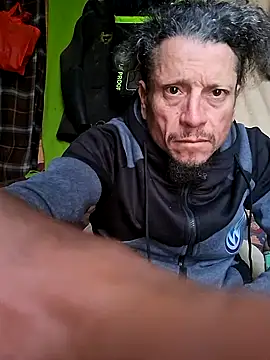 pauloandres online show from October 22, 2025, 9:58 pm